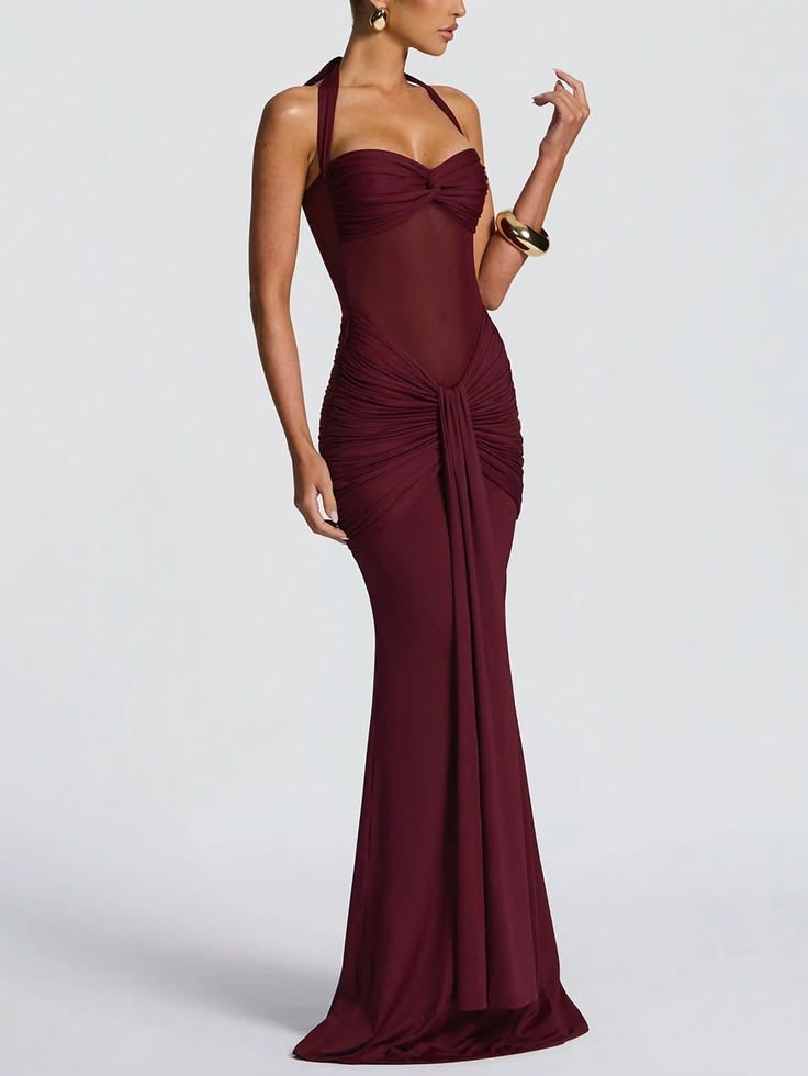Robe longue dos et ventre découverts