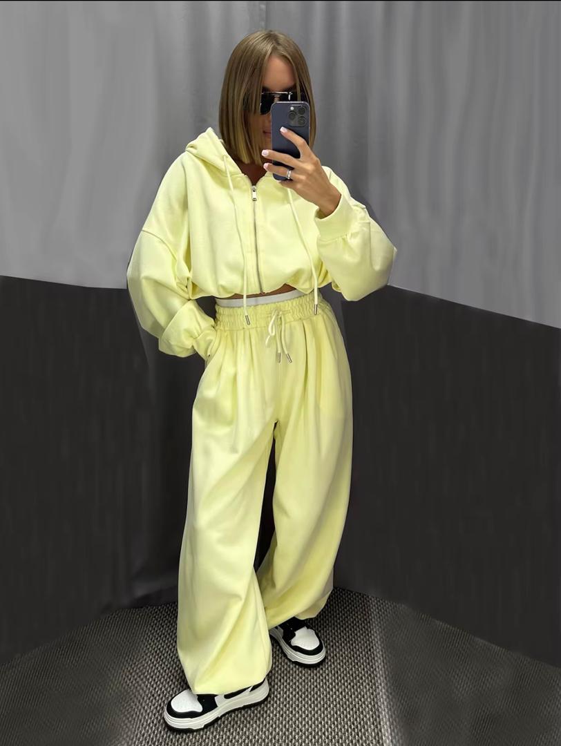 Ensemble Jogging Femme – Style Streetwear & Confort Absolu