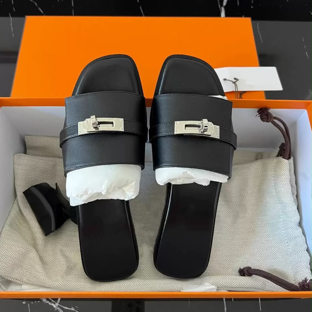 Chaussures LACOSTE  Élégance Premium – Confort & Style