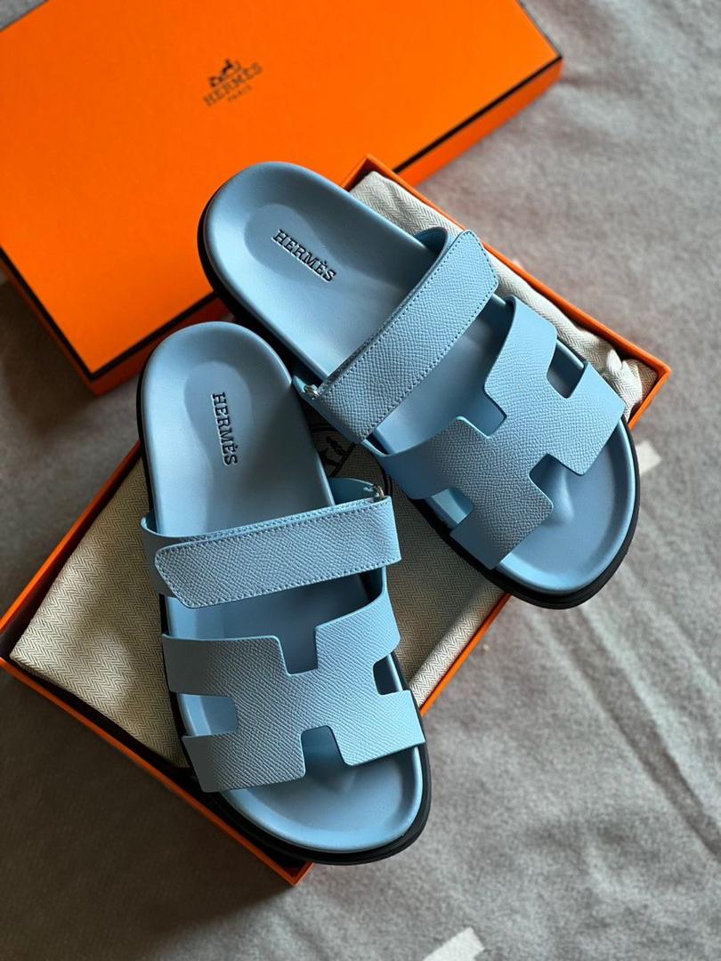 Chaussures Hermès – Élégance et Confort Haut de Gamme