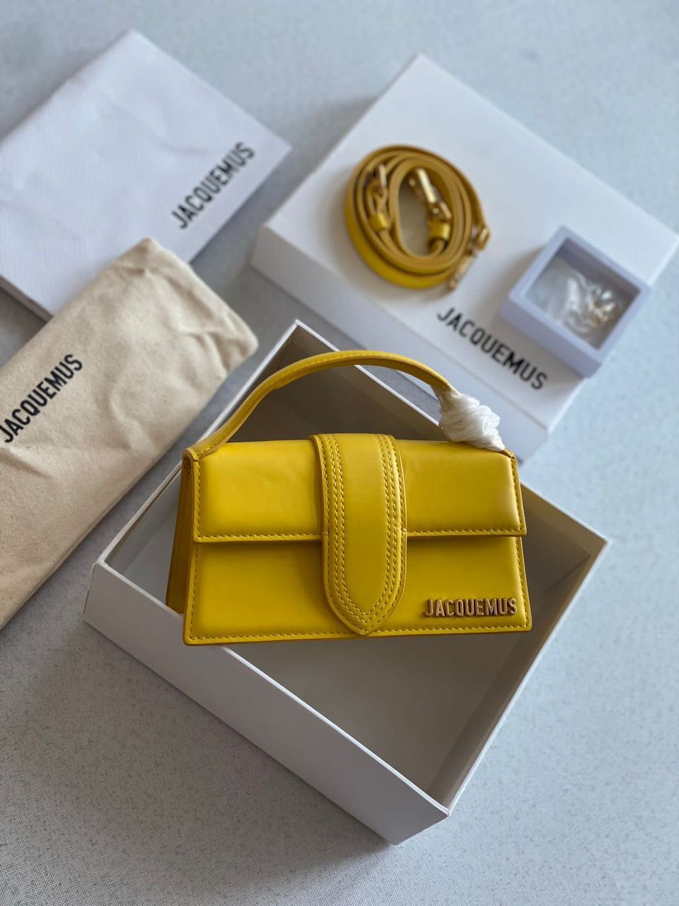 Sac Jacquemus – Style Moderne et Élégance Minimaliste