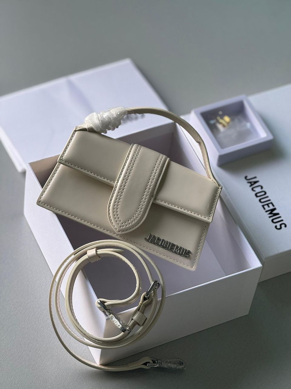 Sac Jacquemus – Style Moderne et Élégance Minimaliste