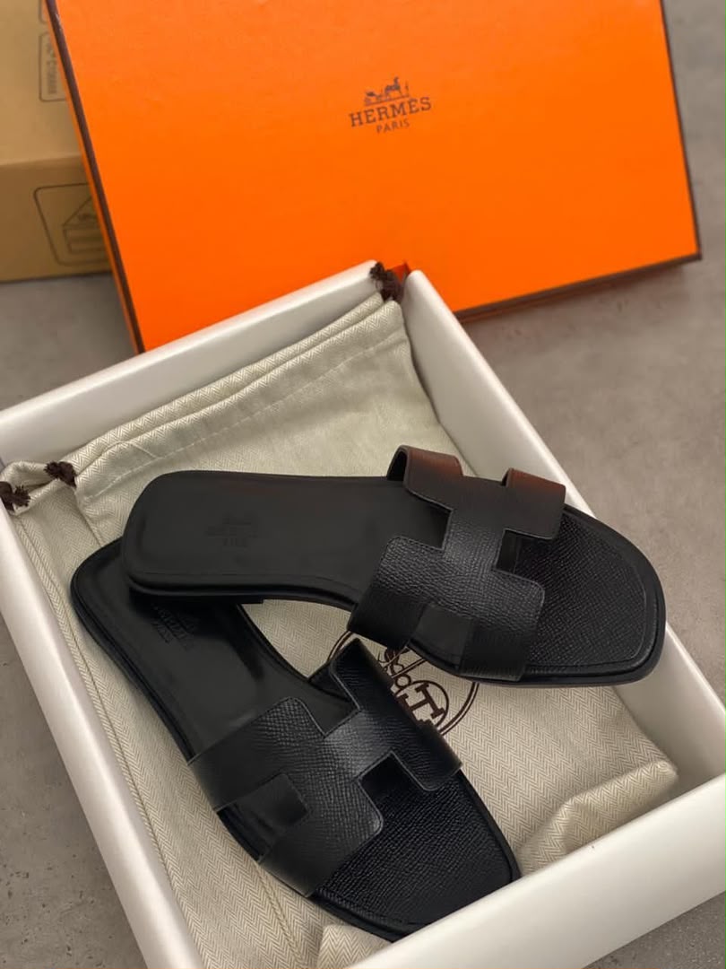 Chaussures Hermès – Luxe et Confort Élégant
