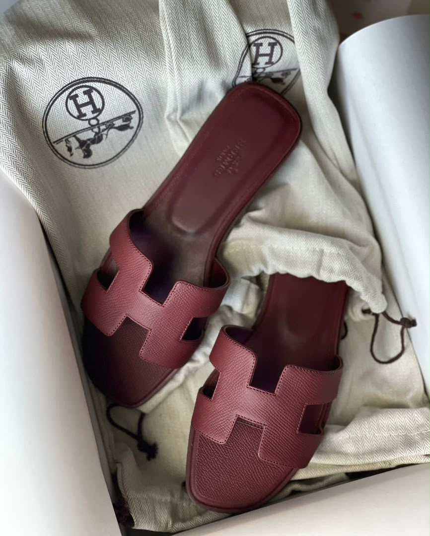 Chaussures Hermès – Luxe et Confort Élégant