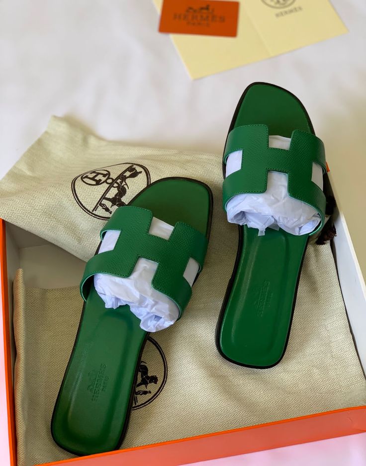 Chaussures Hermès – Luxe et Confort Élégant