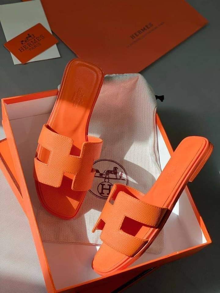 Chaussures Hermès – Luxe et Confort Élégant